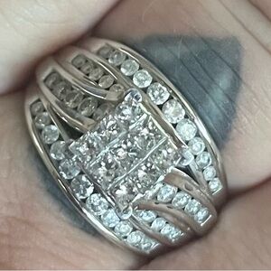 1 1/2 Karat Natural Diamond Ring